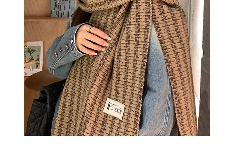 Label Scarf Patterned Tasseled Applique