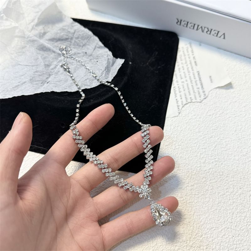 Rhinestone Necklace Drop