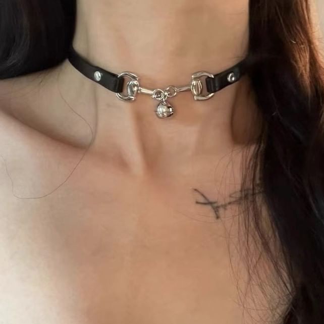Faux Choker Bell Leather