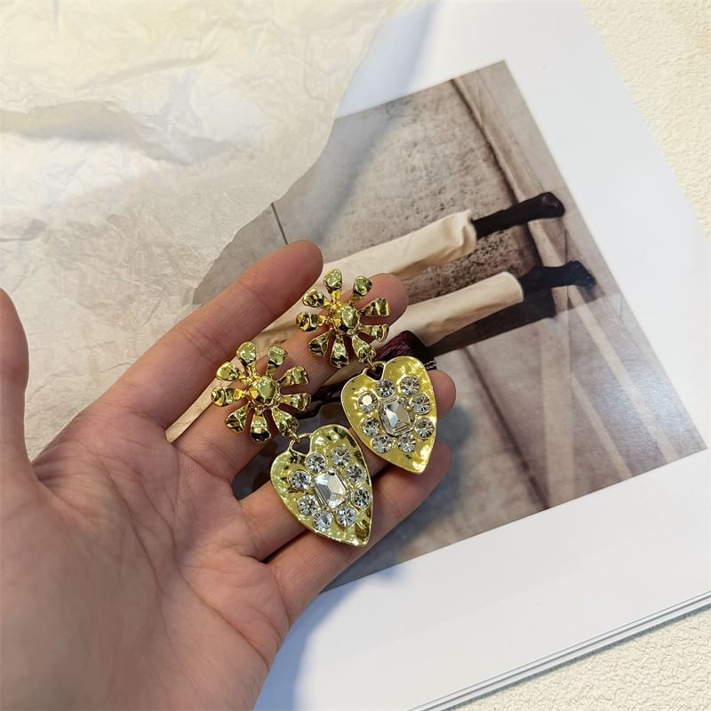 Earring Rhinestone Heart Drop