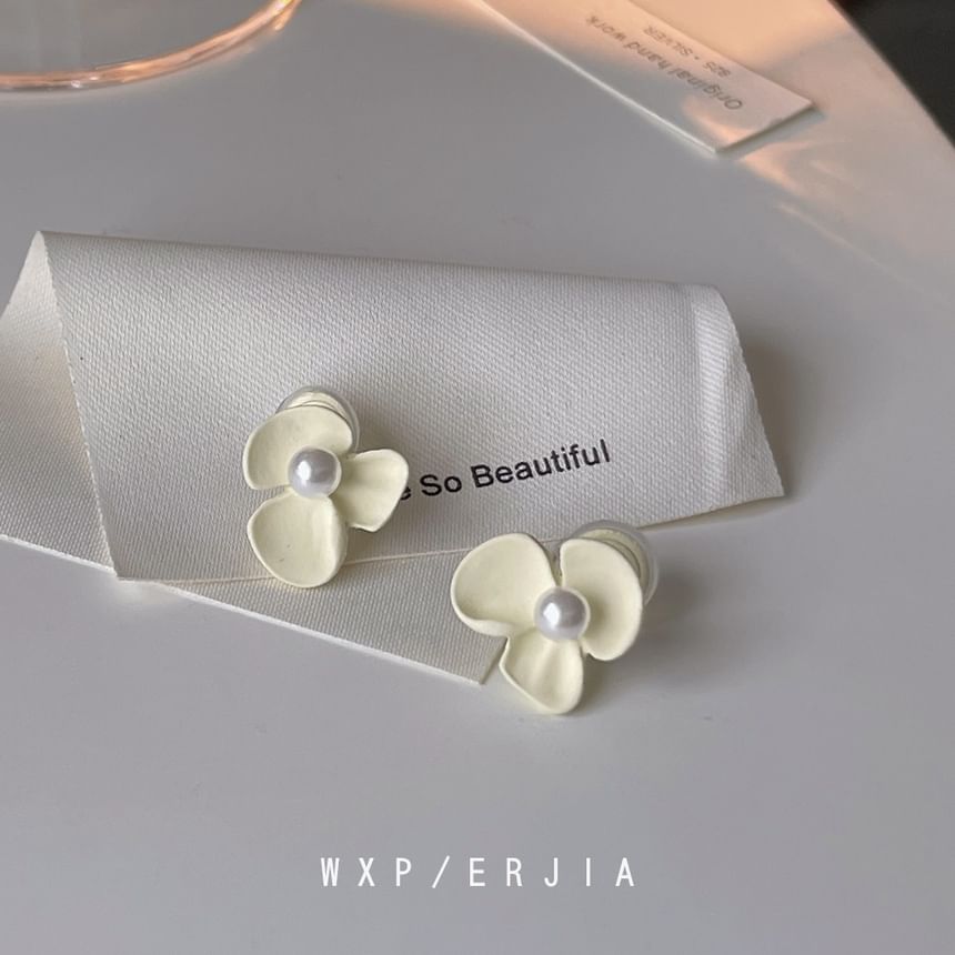 Pearl Faux Clip-On Earring Floral
