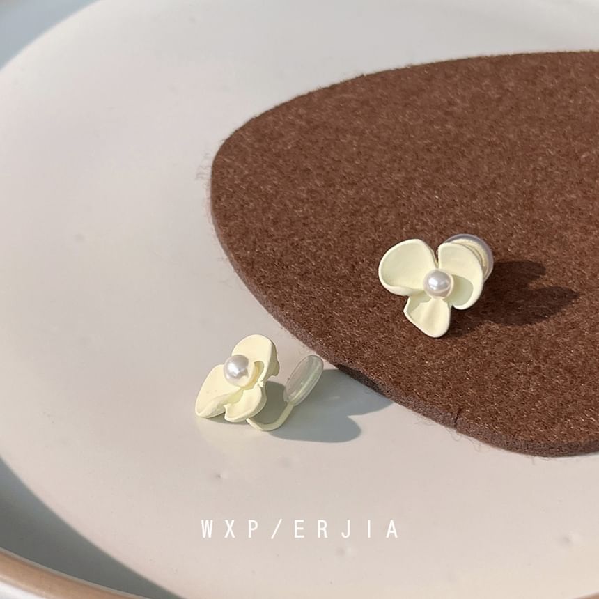 Pearl Faux Clip-On Earring Floral