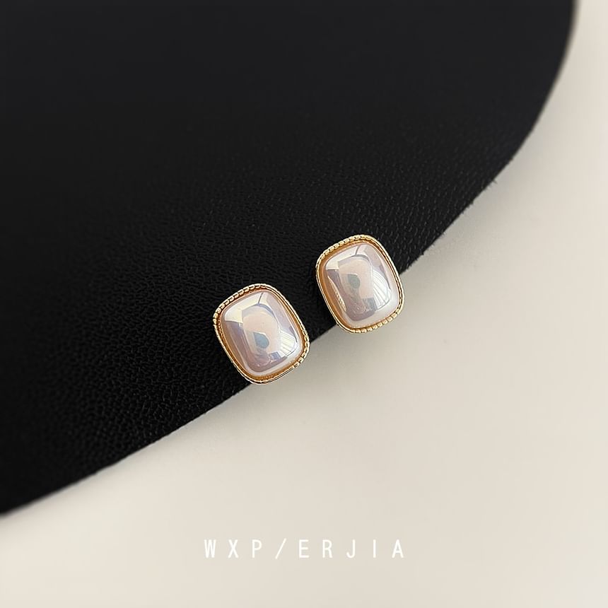 Faux Geometric Clip-On Pearl Earring