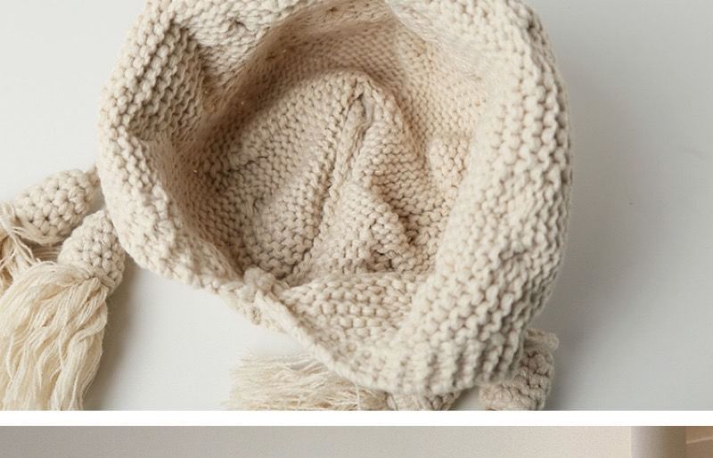 Tasseled Bonnet Hat Knit