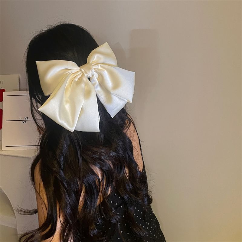 Plain Clip Hair Bow