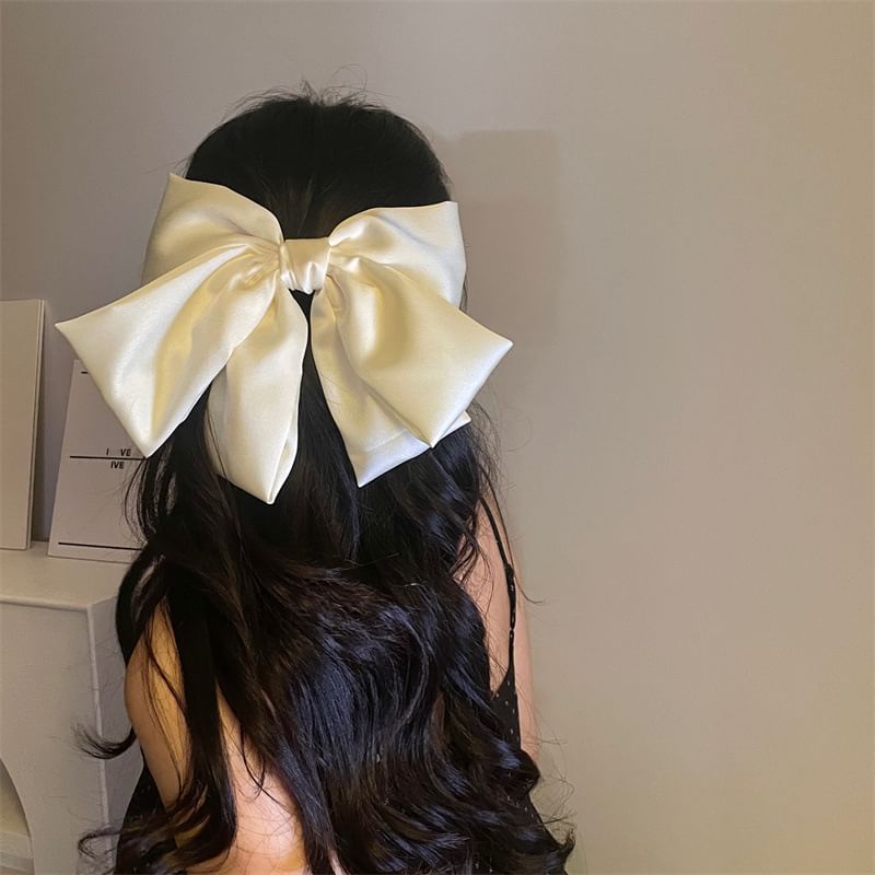 Plain Clip Hair Bow