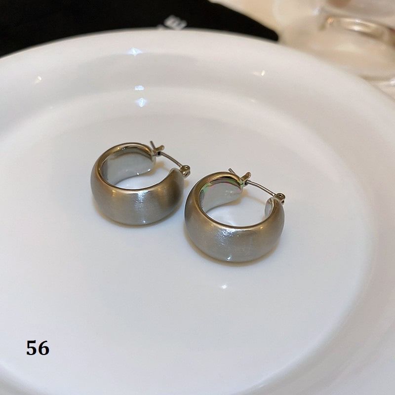 (Various Earring Designs) Silver Tone