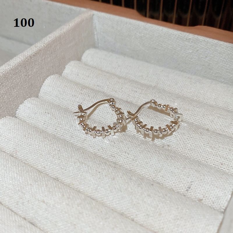 Designs) (Various Silver Tone Earring