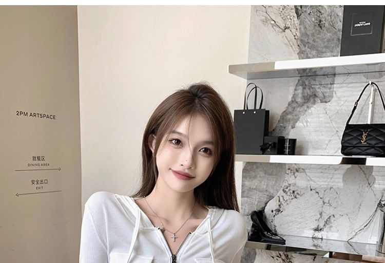 Zip-Up Plain Hoodie Crop Slim Fit