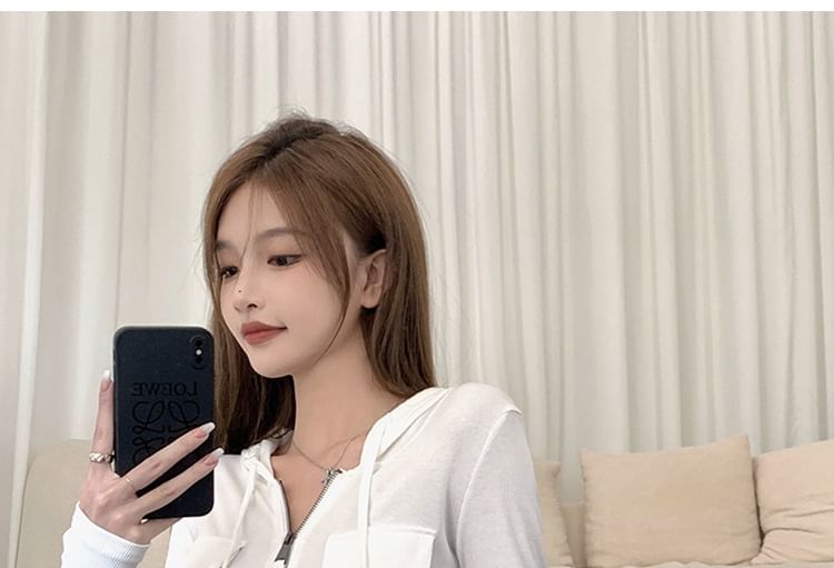 Zip-Up Plain Hoodie Crop Slim Fit