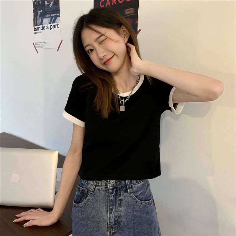 Contrast Crew Short-Sleeve Crop Trim T-Shirt Neck