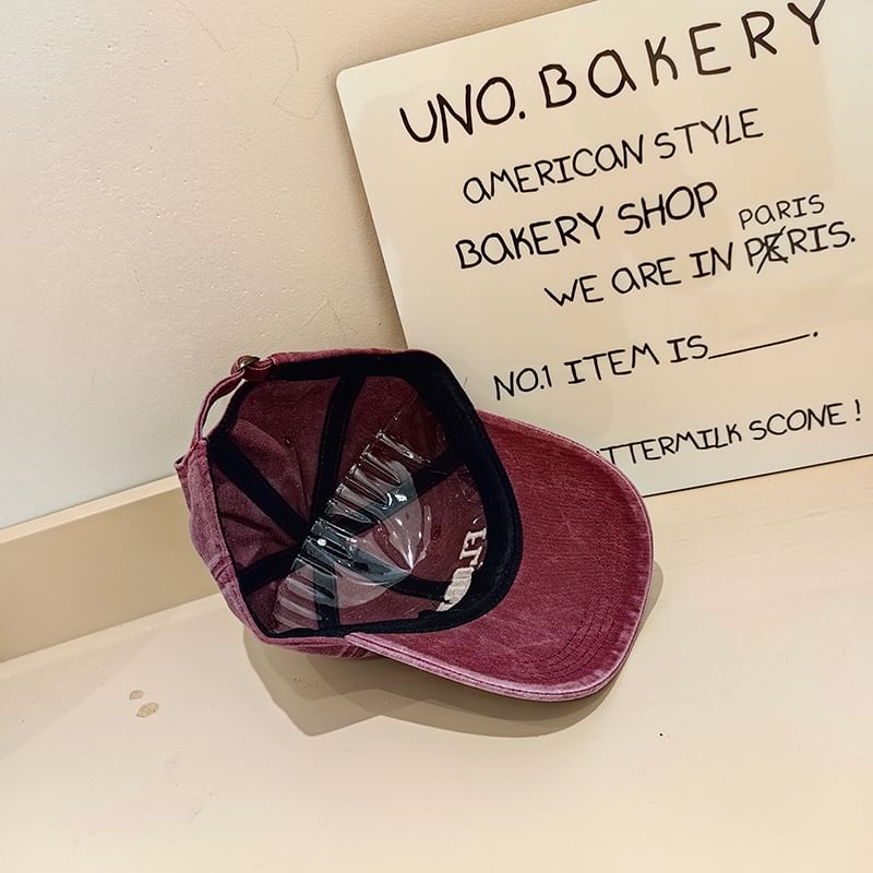 Washed Embroidered Lettering Cap Baseball