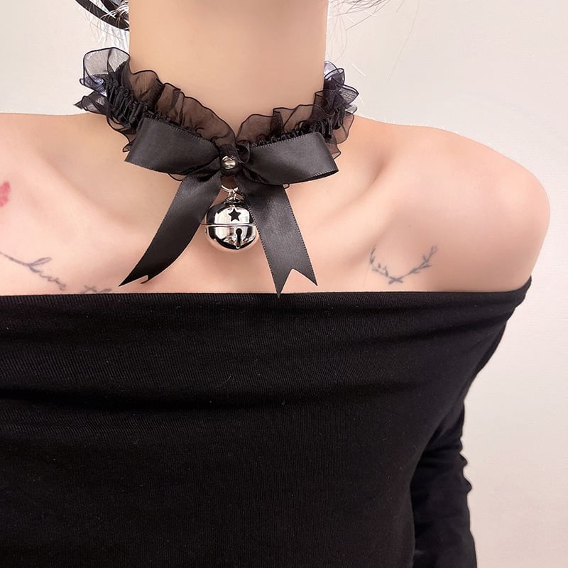 Lace Ribbon Bell Pendant Choker