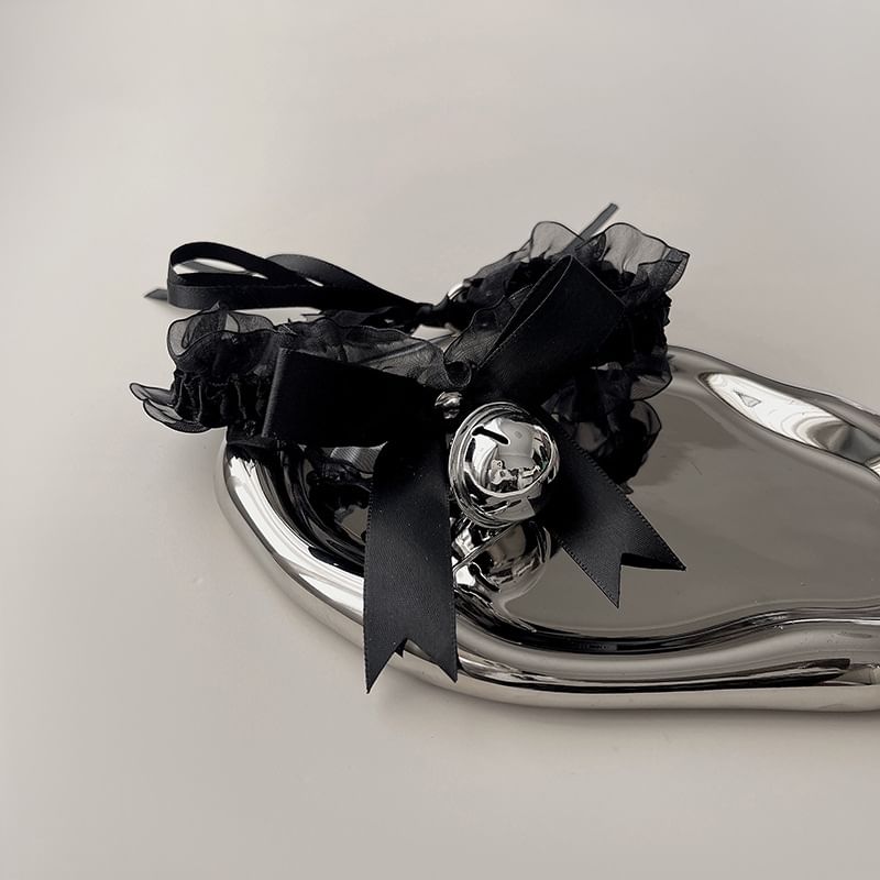 Lace Ribbon Bell Pendant Choker