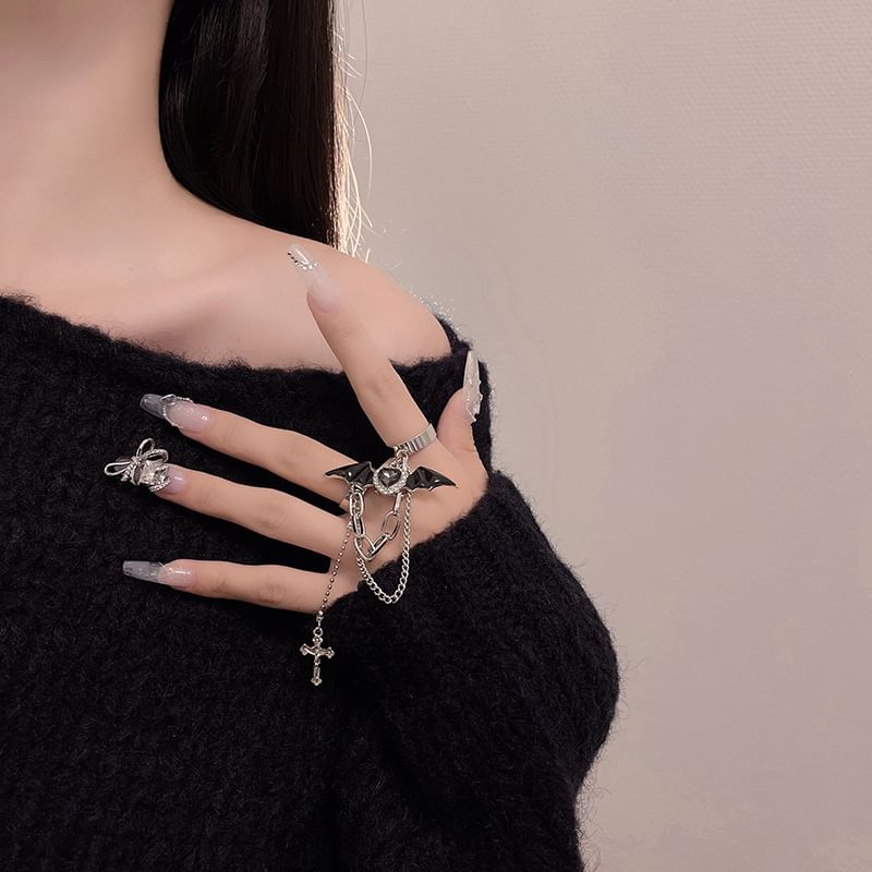 Bat Heart Alloy Ring Cross Wing Double