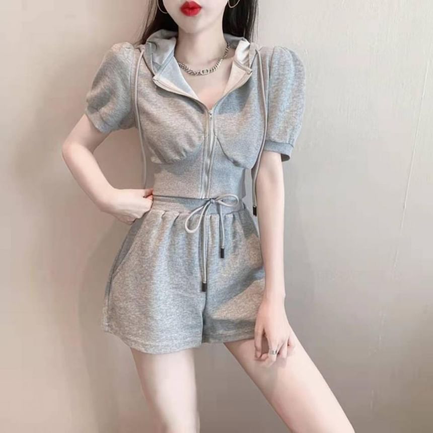 Plain Drawstring Set: Shorts Waist + Short-Sleeve Zip Sweat Hoodie