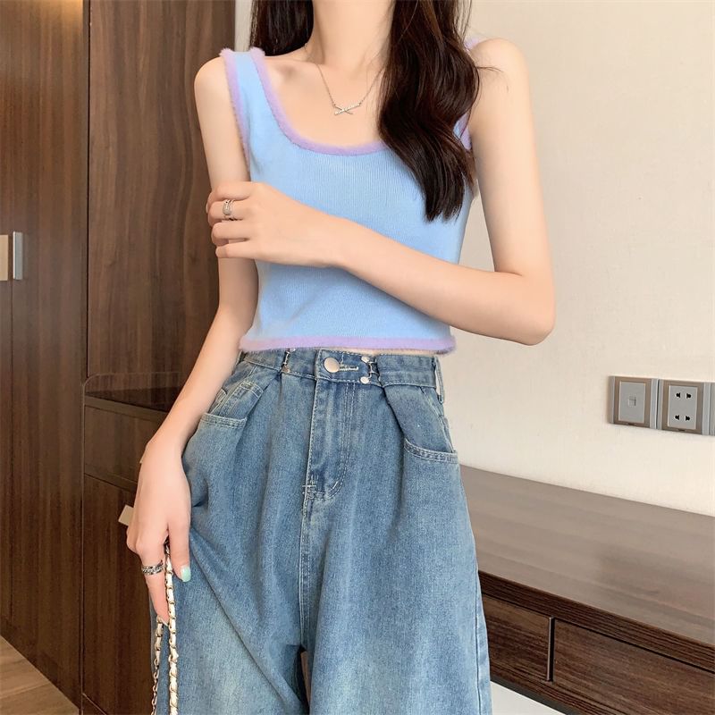 Top Scoop Crop Contrast Neck Knit Trim