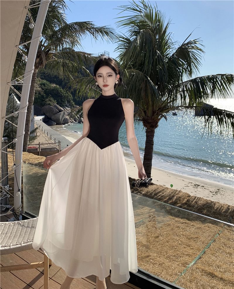 A-Line Two Maxi Dress Tone Sleeveless