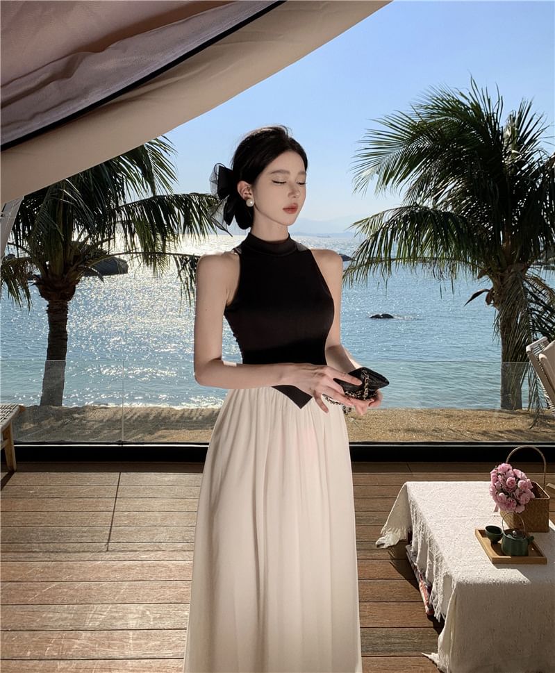 A-Line Two Maxi Dress Tone Sleeveless