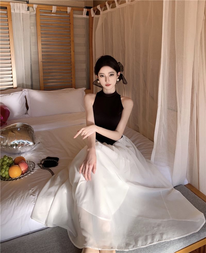 A-Line Two Maxi Dress Tone Sleeveless