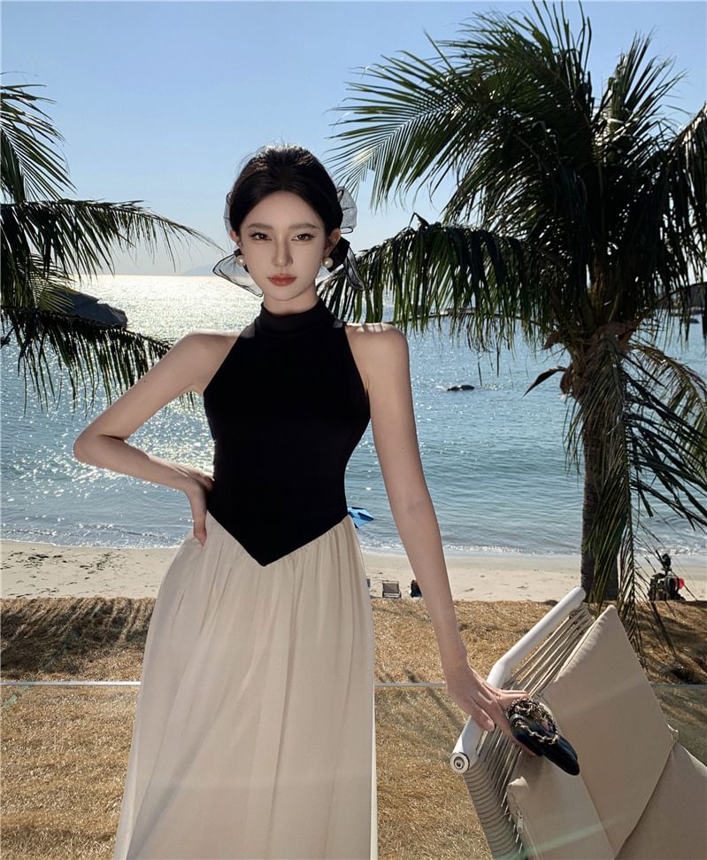 A-Line Two Maxi Dress Tone Sleeveless