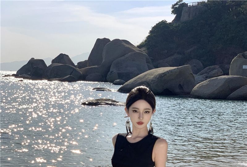 Tone Maxi A-Line Crewneck Sleeveless Two Dress