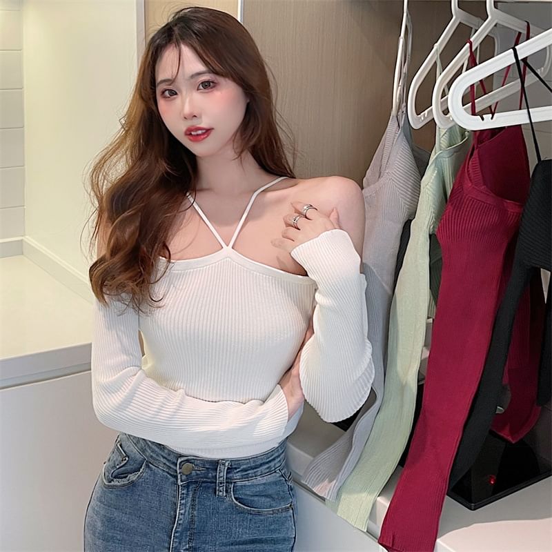 Cold-Shoulder Top Plain Long-Sleeve Knit