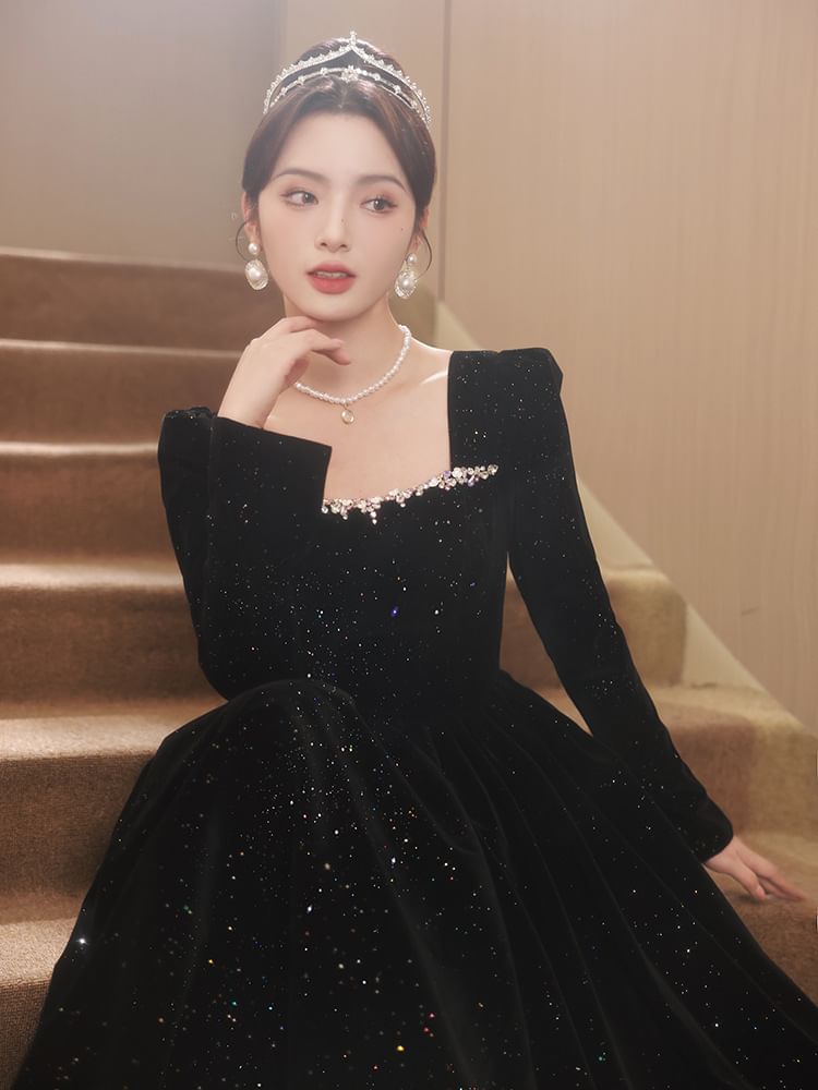 Gown Sequin A-Line Neck Long-Sleeve Evening Square