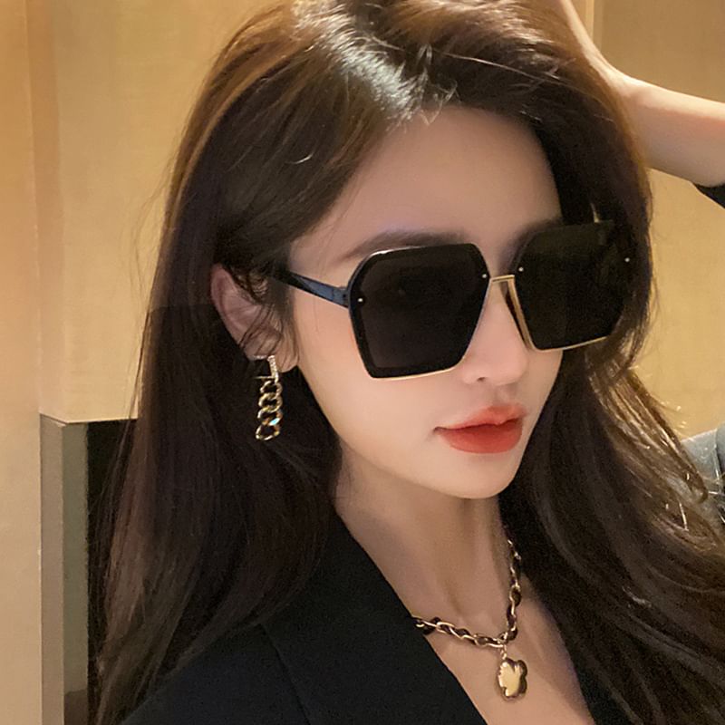 Geometric Frame Sunglasses