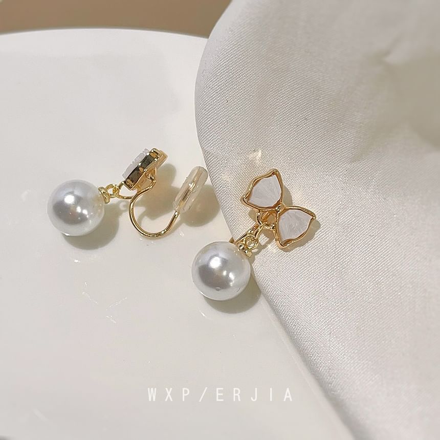 Bow Faux Pearl Drop Earring Cuff