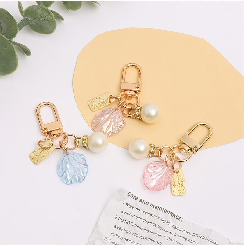 Faux Pearl Shell Acrylic Bag Charm Keyring