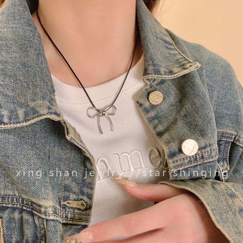 Pendant Necklace Cord Bow