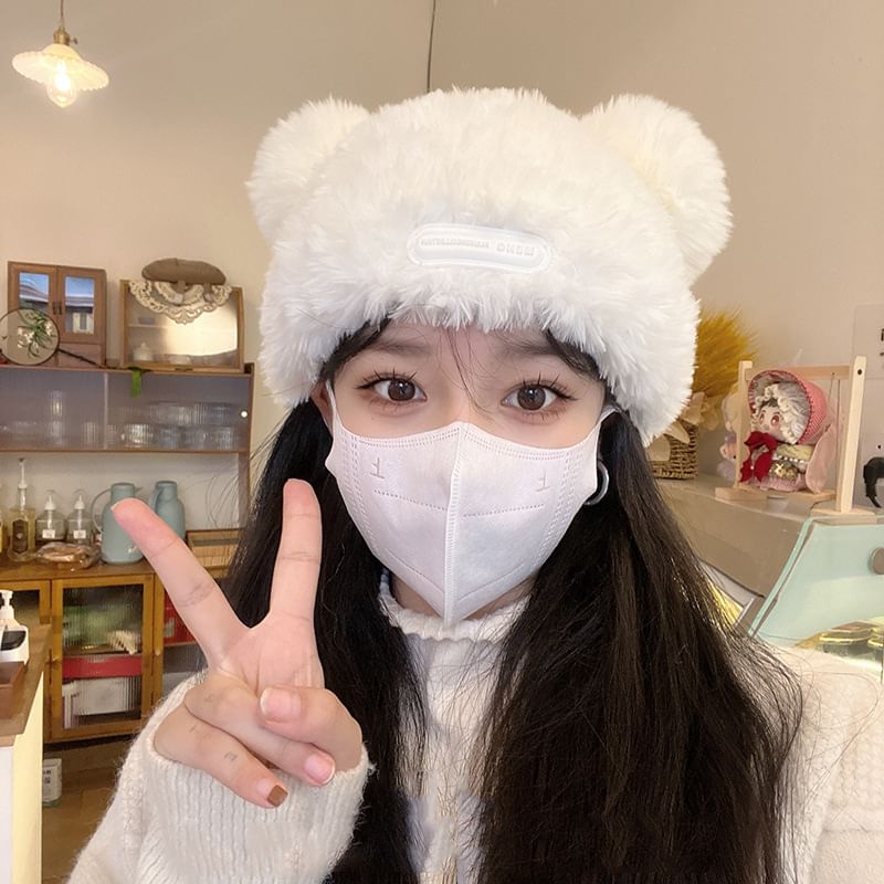 Chenille Bera Ear Hat