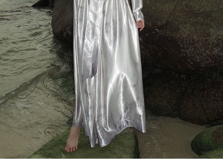 Cutout Long-Sleeve A-Line Dress Maxi V-Neck