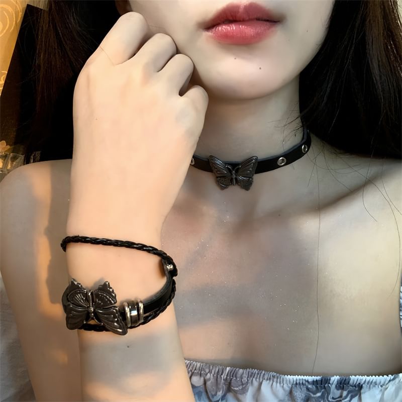 / Butterfly Faux Choker Leather Bracelet