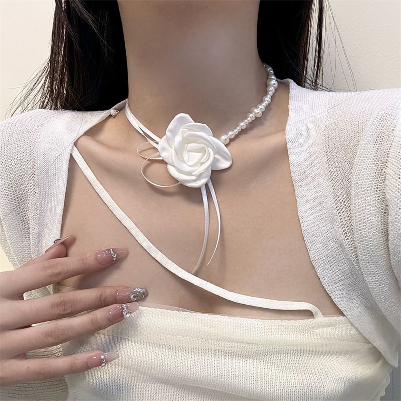 Choker Ribbon Rose
