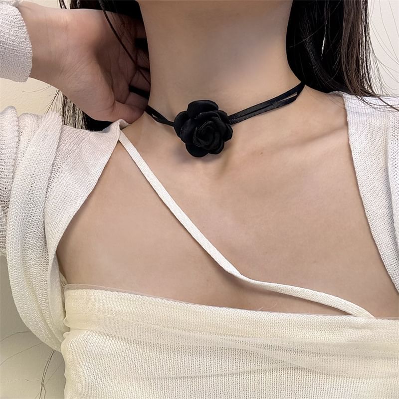 Choker Ribbon Rose