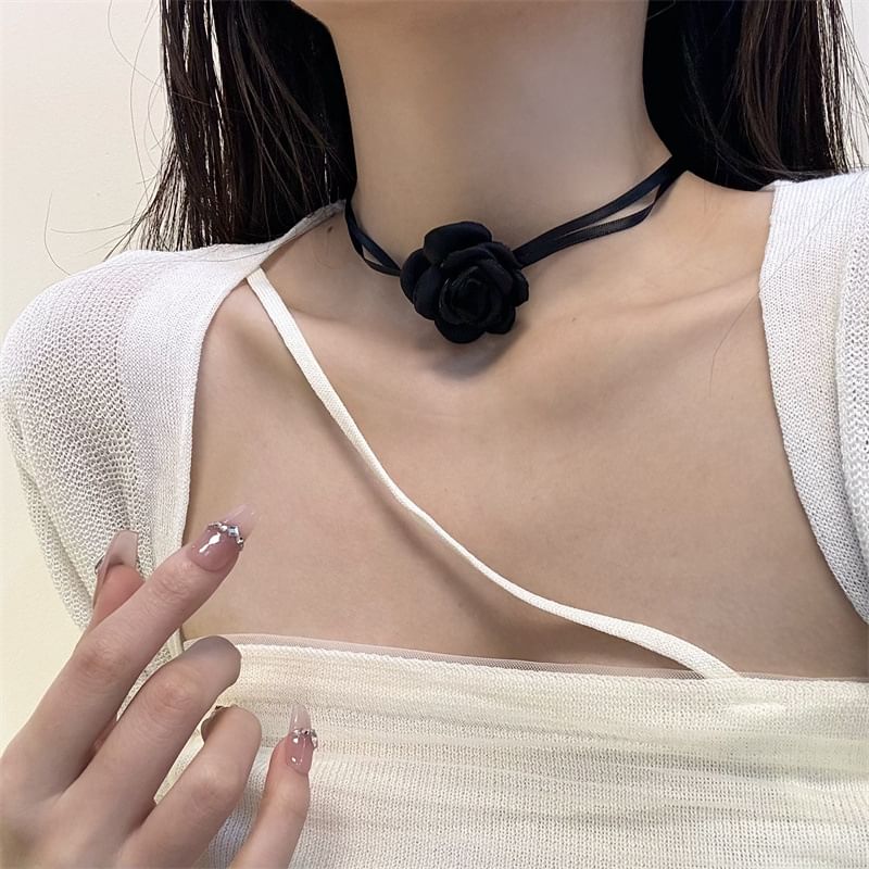 Choker Ribbon Rose