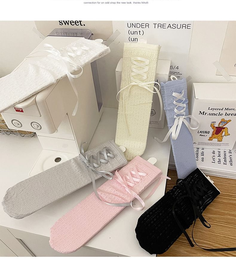 Ribbon Lace Up Short Socks