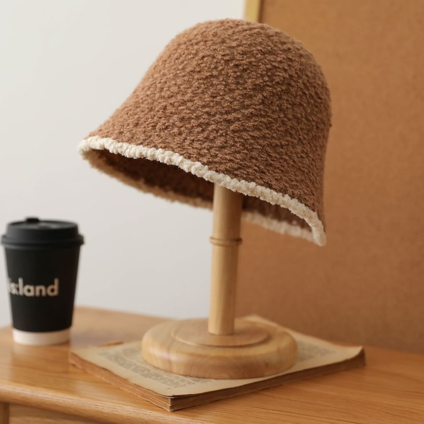 Contrast Trim Fleece Bucket Hat