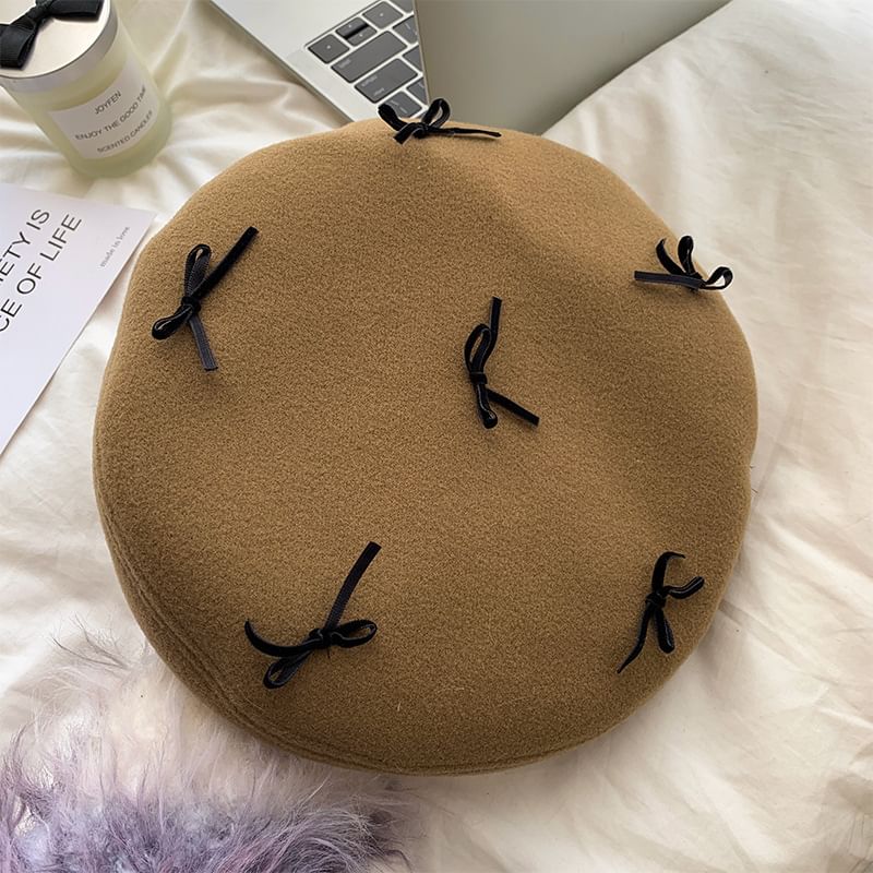 Bow Accent Beret