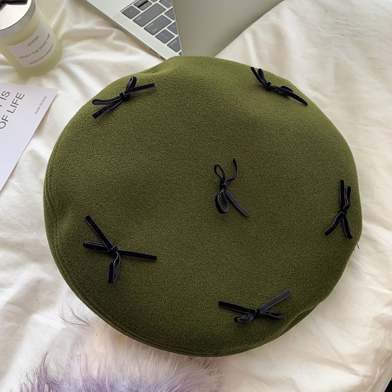 Bow Accent Beret