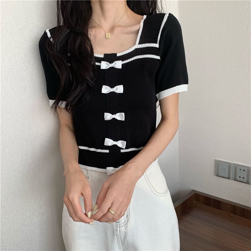 Square Short-Sleeve Knit Top Bow Neck
