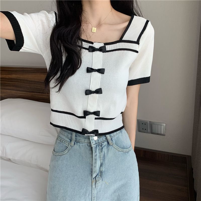 Square Short-Sleeve Knit Top Bow Neck