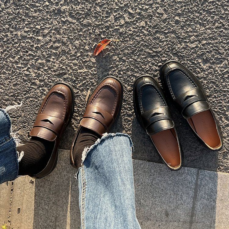 Mocassins à talons épais