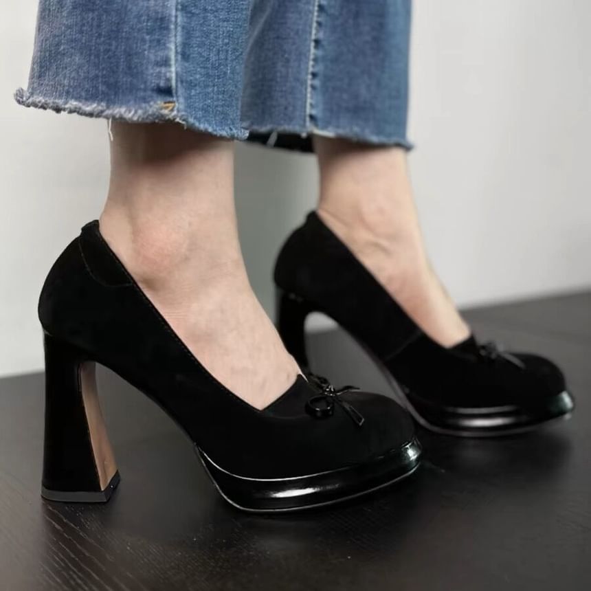 Chunky Pumps Bow Heel