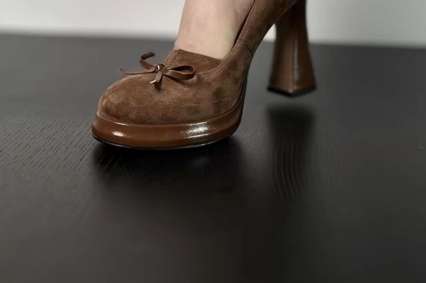 Chunky Pumps Bow Heel