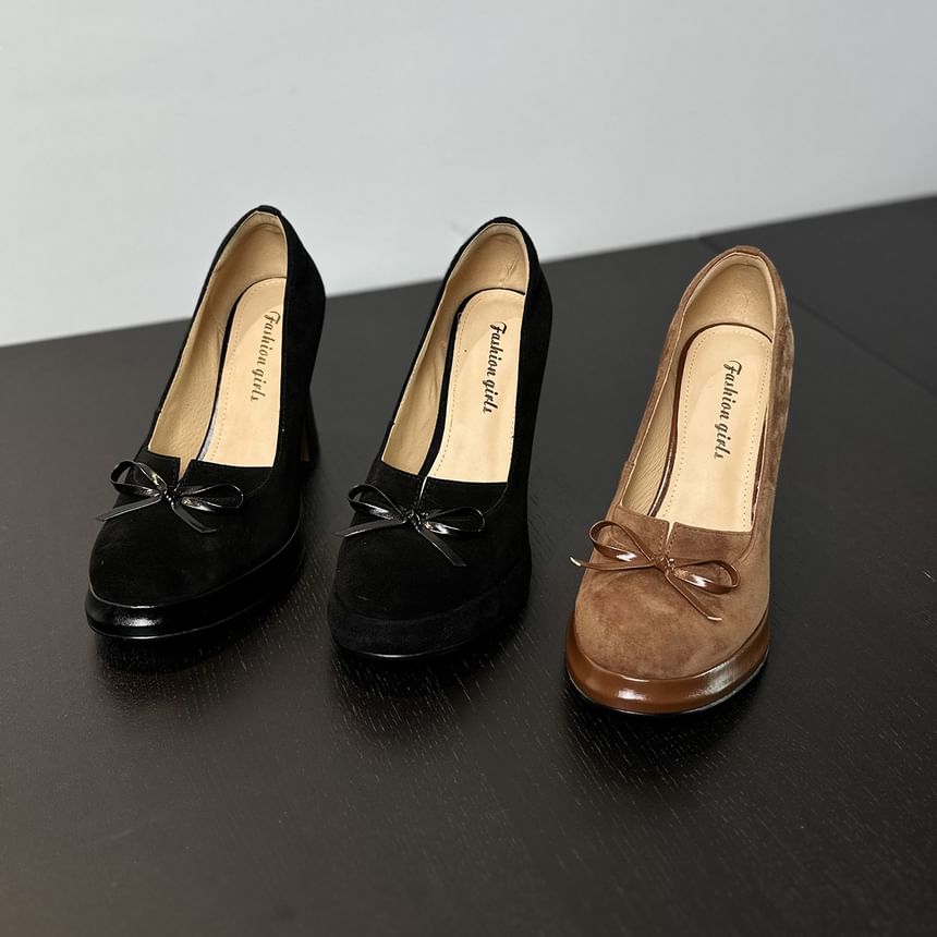 Chunky Pumps Bow Heel