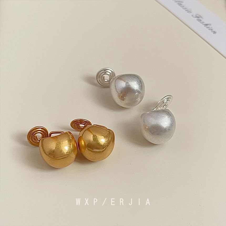 Pearl Cuff Faux Earring