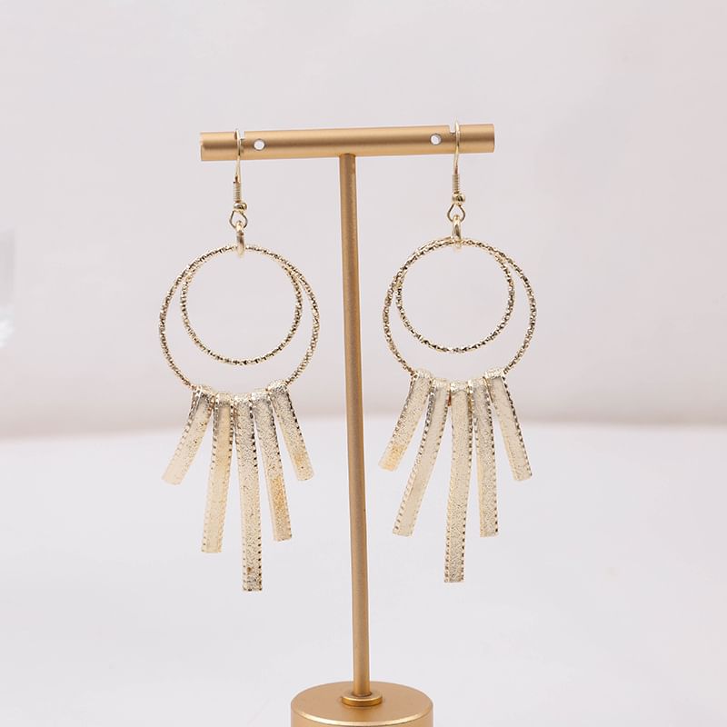 Metal Dangle Earring